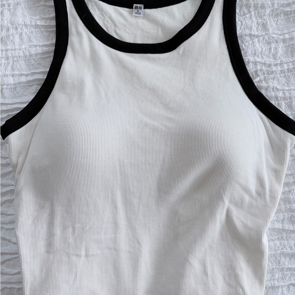 Uniqlo White and Black Ribbed Tank Top